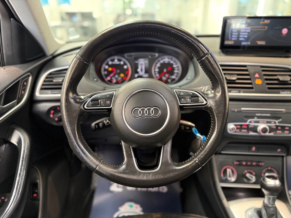 Audi Q3 2,0 TFSi 200 S-line S-tr. 5d