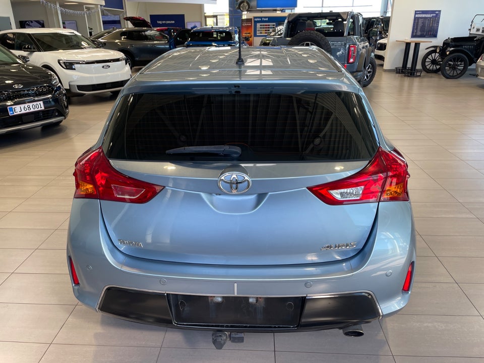 Toyota Auris 1,6 T2 5d