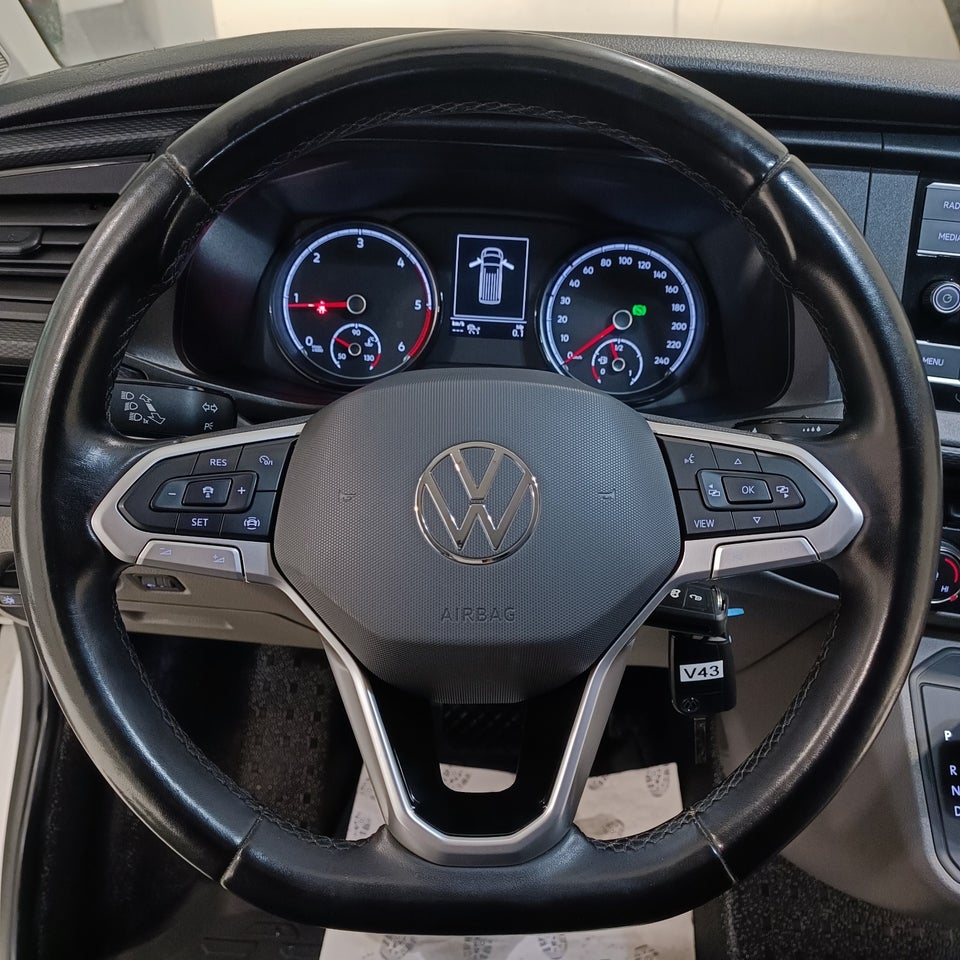 VW Transporter 2,0 TDi 199 Kassevogn DSG 4Motion kort