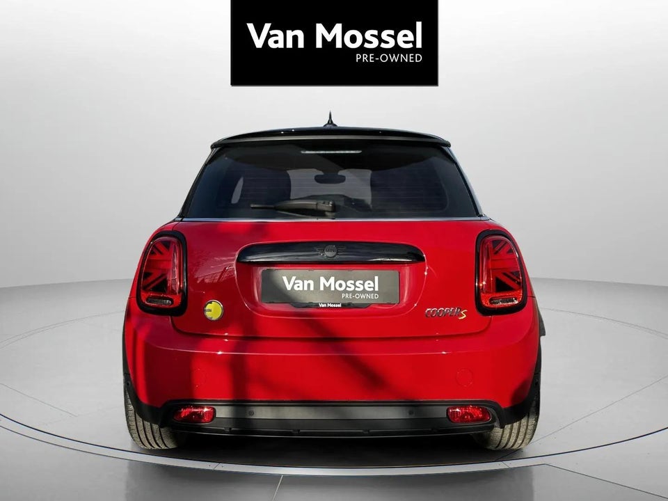 MINI Cooper SE Classic Trim 3d