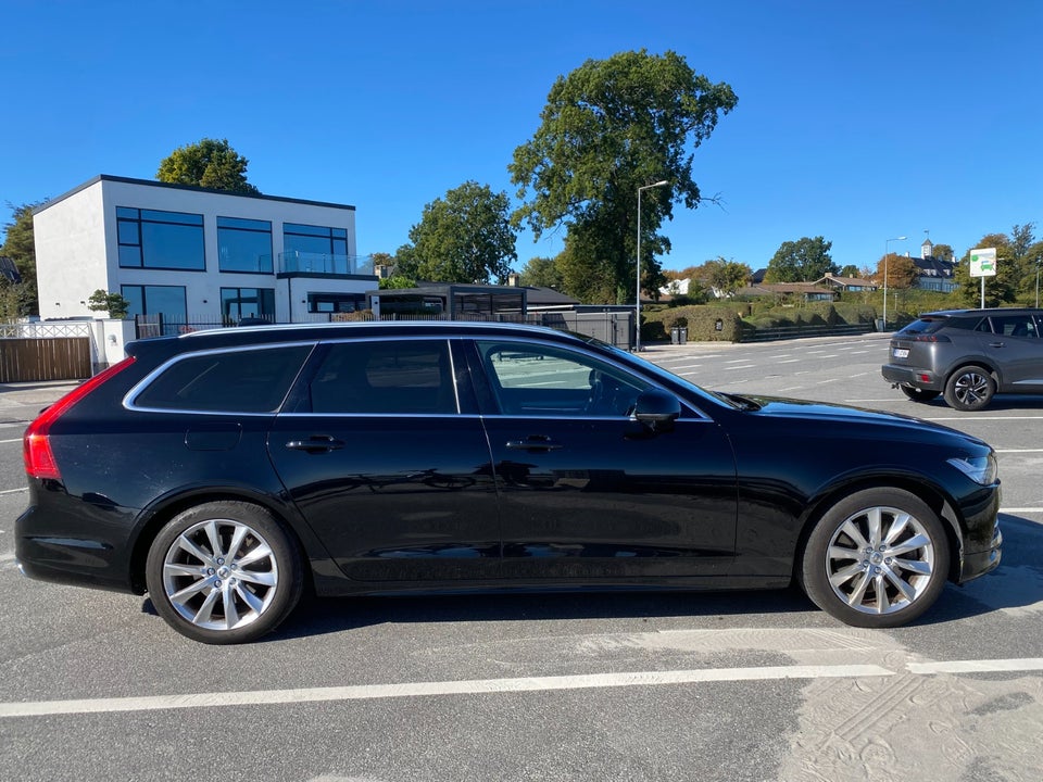 Volvo V90 2,0 T8 390 Momentum aut. AWD 5d