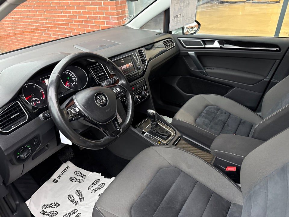 VW Golf Sportsvan 1,6 TDi 110 Highline DSG 5d