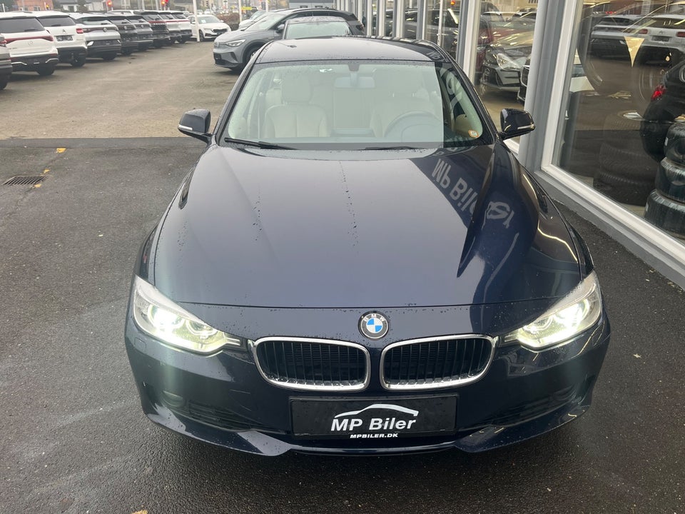 BMW 320i 2,0 Touring aut. 5d