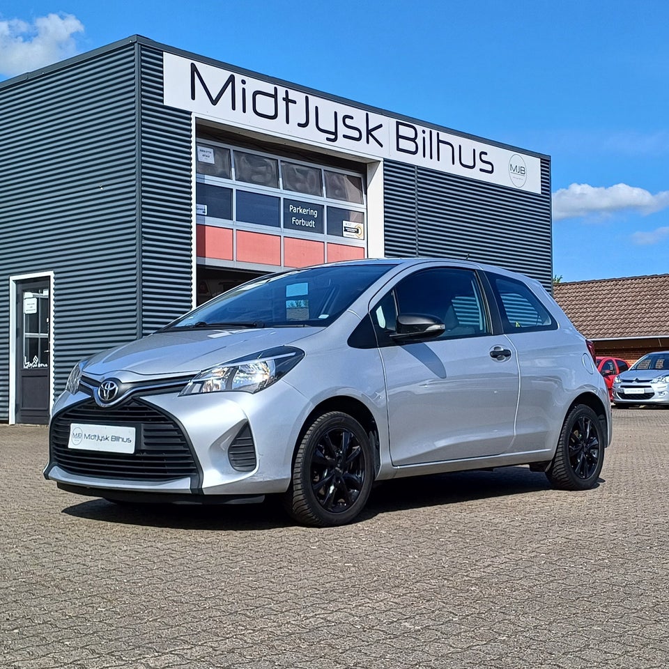 Toyota Yaris 1,0 VVT-i T1 3d