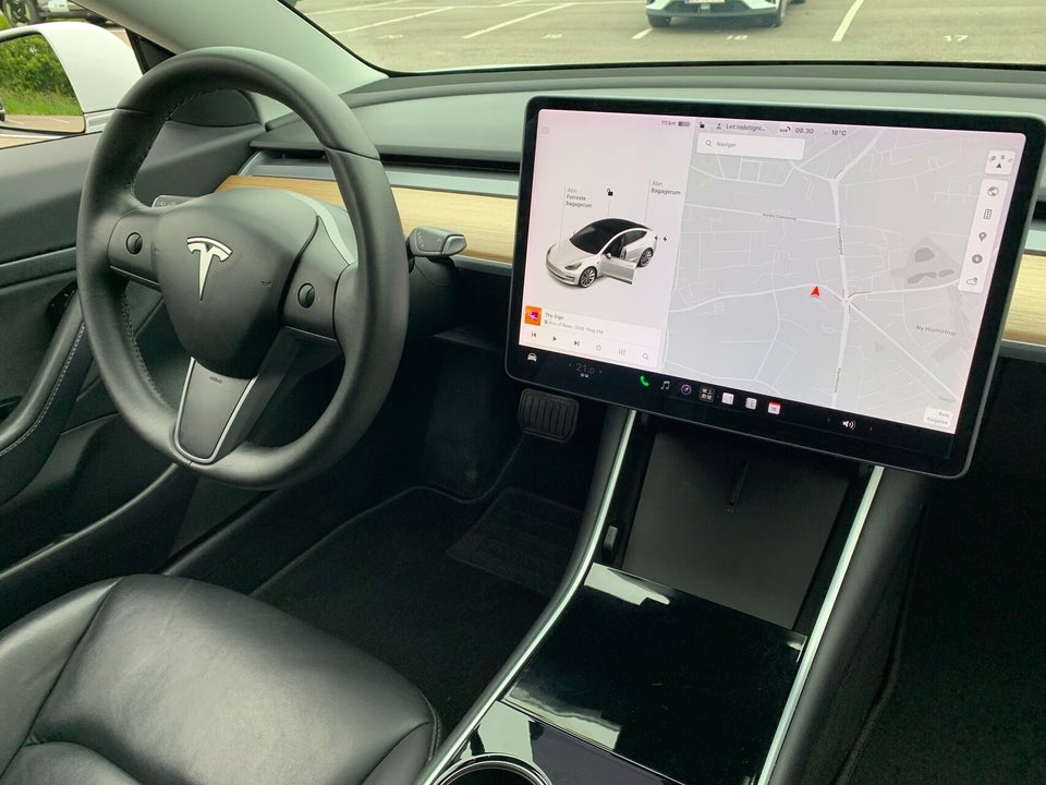 Tesla Model 3 Standard Range+ RWD 4d