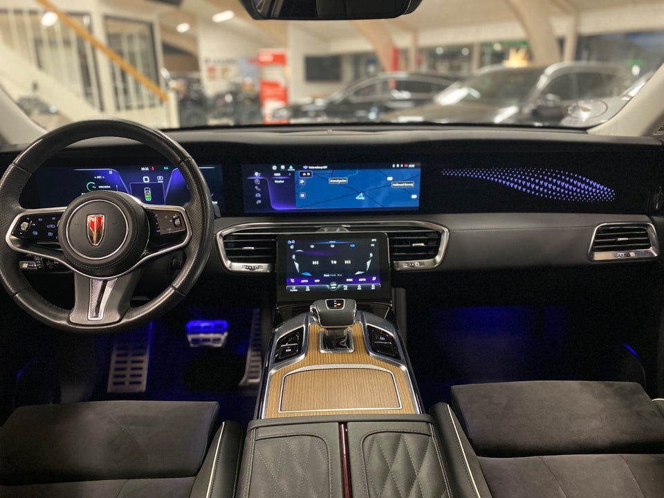 Hongqi E-HS9 99 Premium 5d