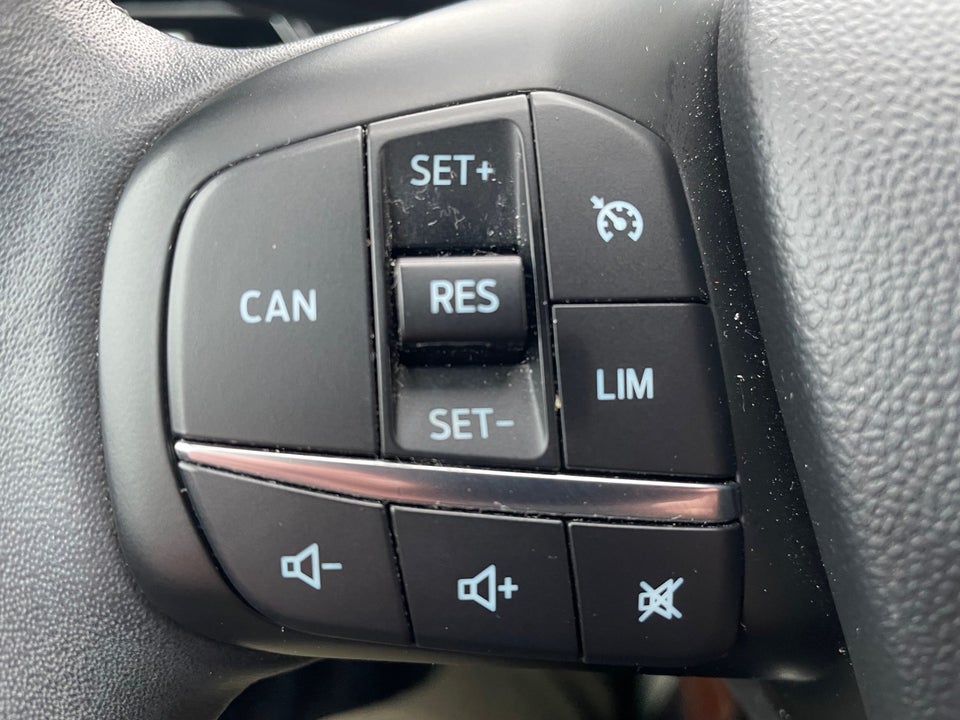 Ford Fiesta 1,0 EcoBoost mHEV Titanium 5d