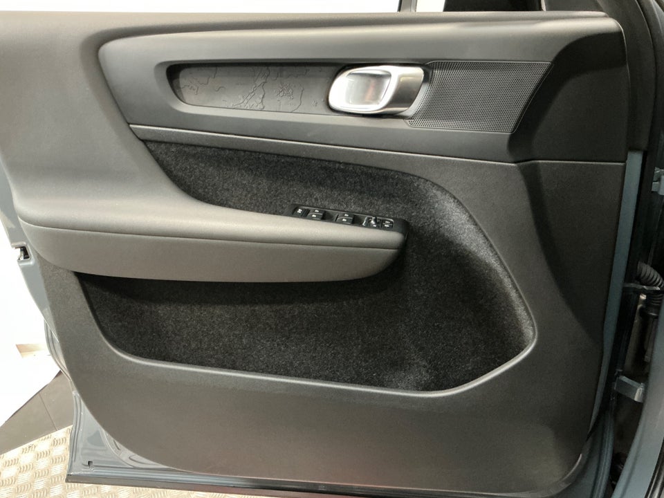 Volvo XC40 P6 ReCharge Core 5d