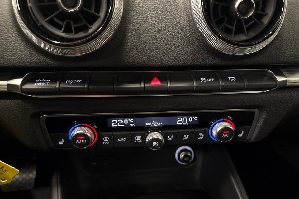 Audi A3 40 TFSi Sport Limited Sportback S-tr. 5d