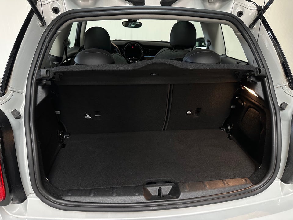 MINI Cooper SE Camden Edition 3d