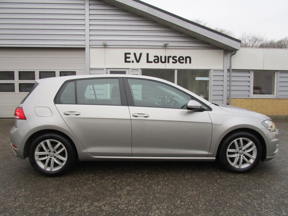 VW Golf VII 1,5 TSi 130 Comfortline DSG 5d
