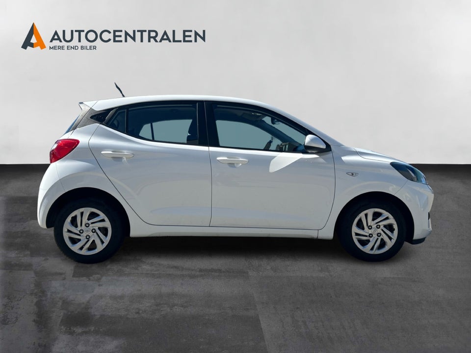 Hyundai i10 1,0 MPi Essential AMT 5d