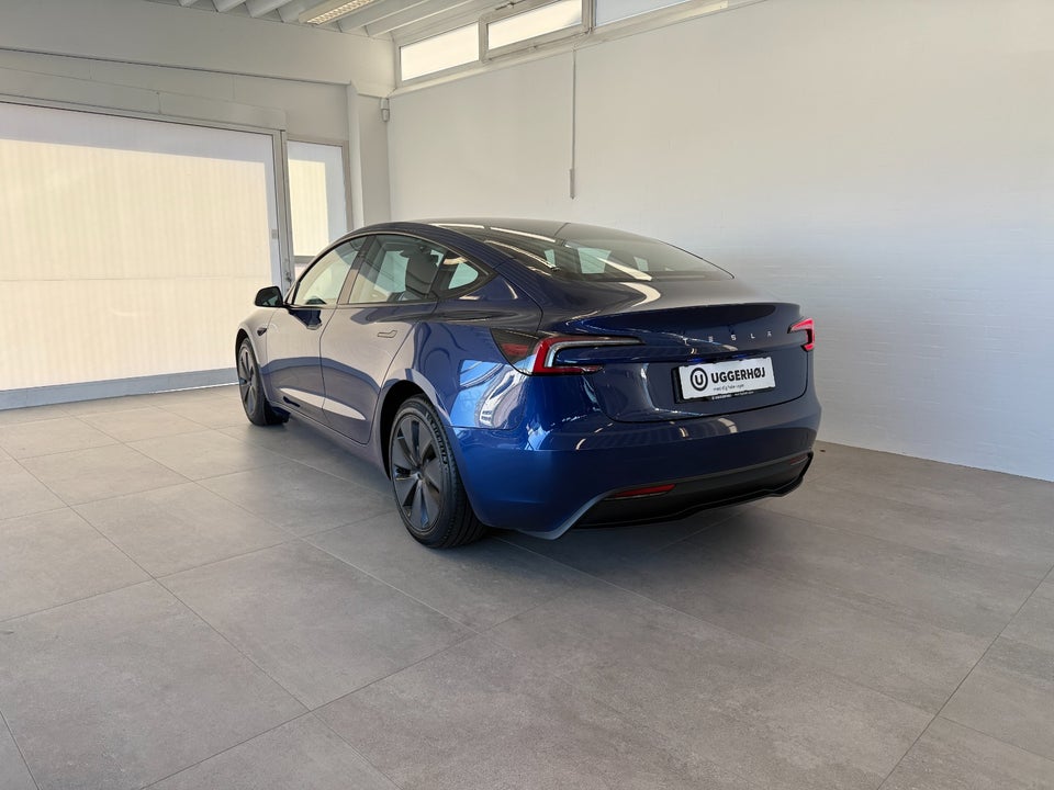 Tesla Model 3 RWD 4d