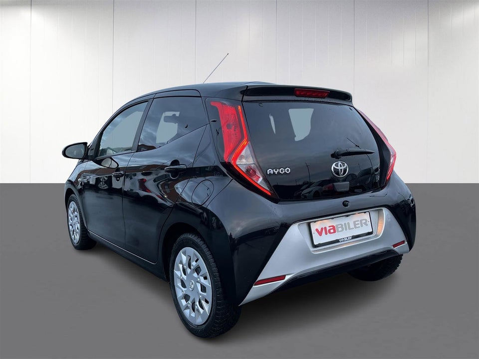 Toyota Aygo 1,0 VVT-i x-pression 5d