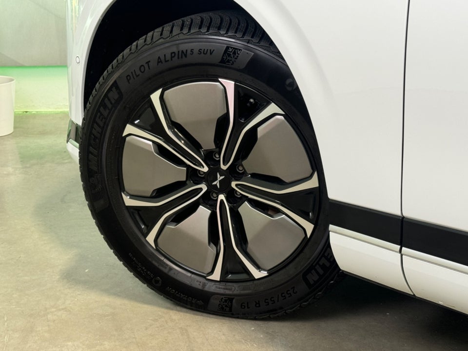 Xpeng G9 Standard Range 5d