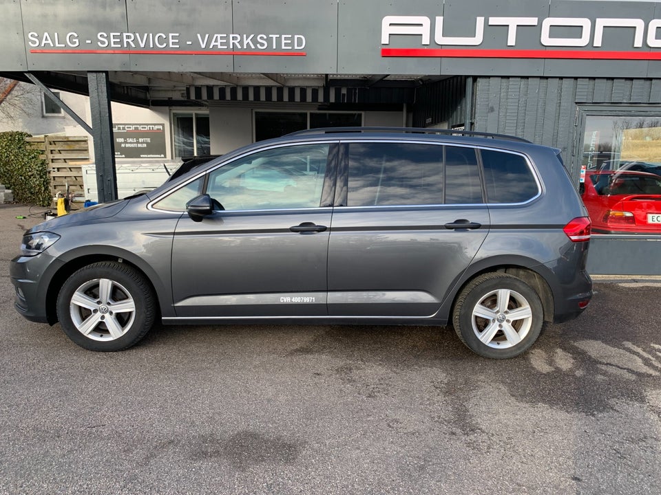 VW Touran 1,6 TDi 115 Highline DSG Van 5d