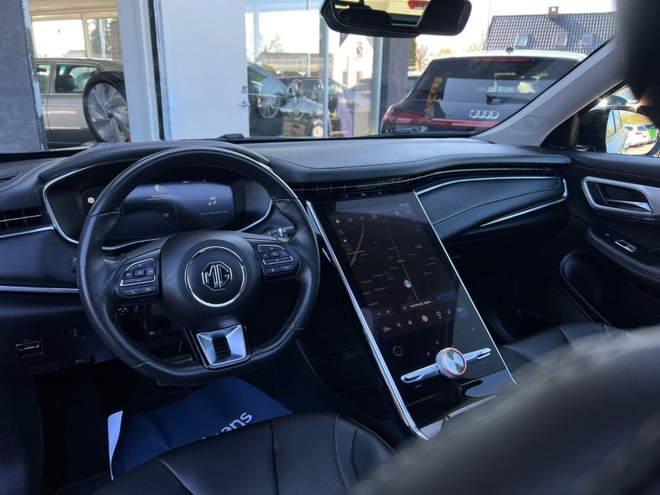 MG Marvel R Luxury 5d