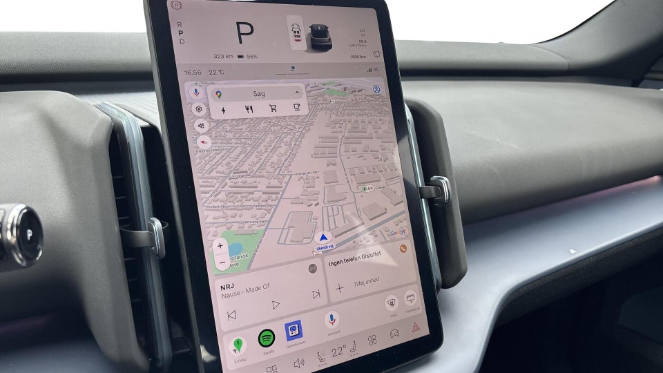 Volvo EX30 Standard Range Plus 5d