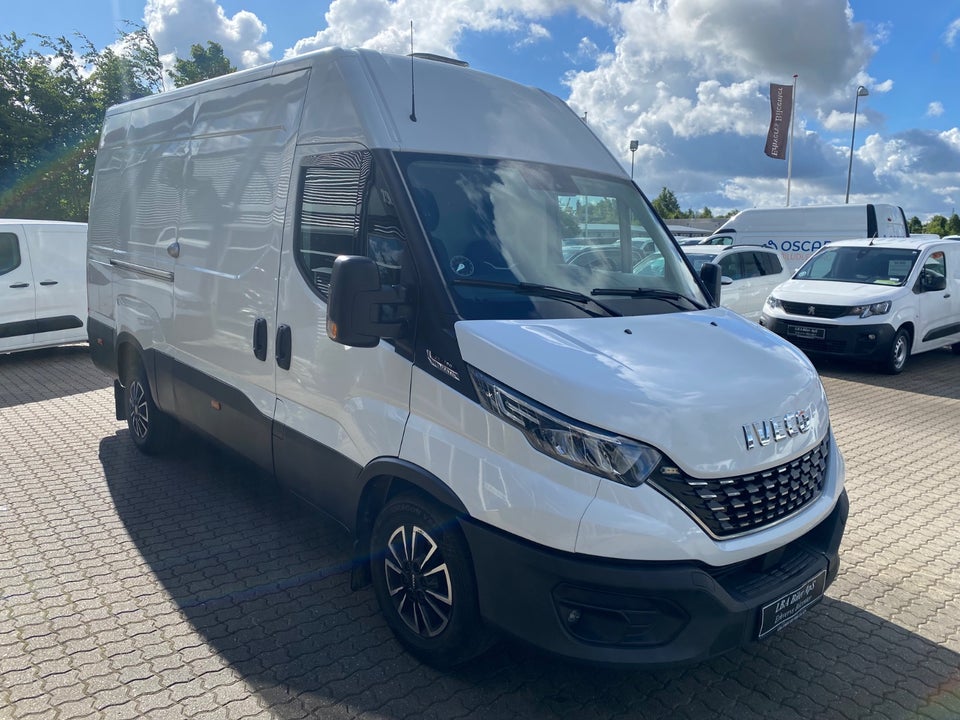 Iveco Daily 3,0 35S18 12m³ Van AG8