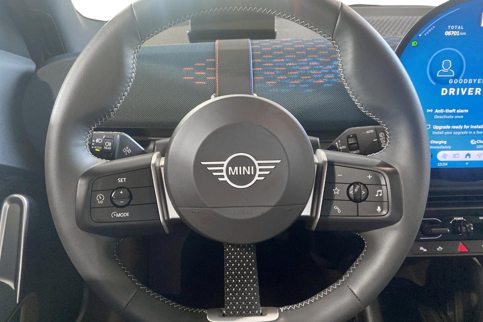 MINI Aceman E Favoured Trim M 5d
