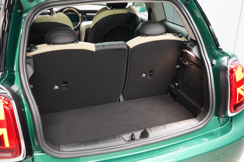 MINI Cooper SE Classic Trim 3d