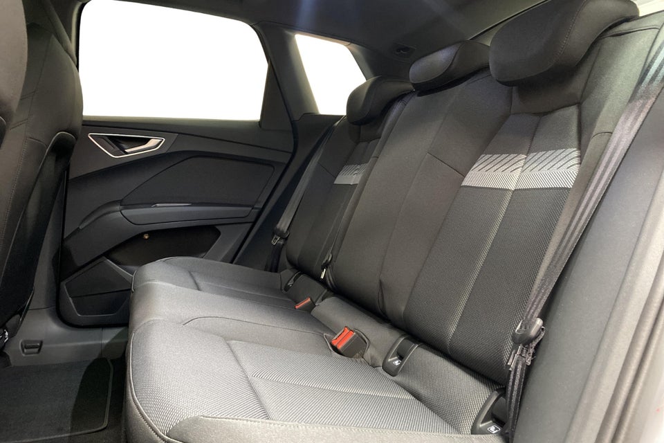 Audi Q4 e-tron 45 Progress 5d