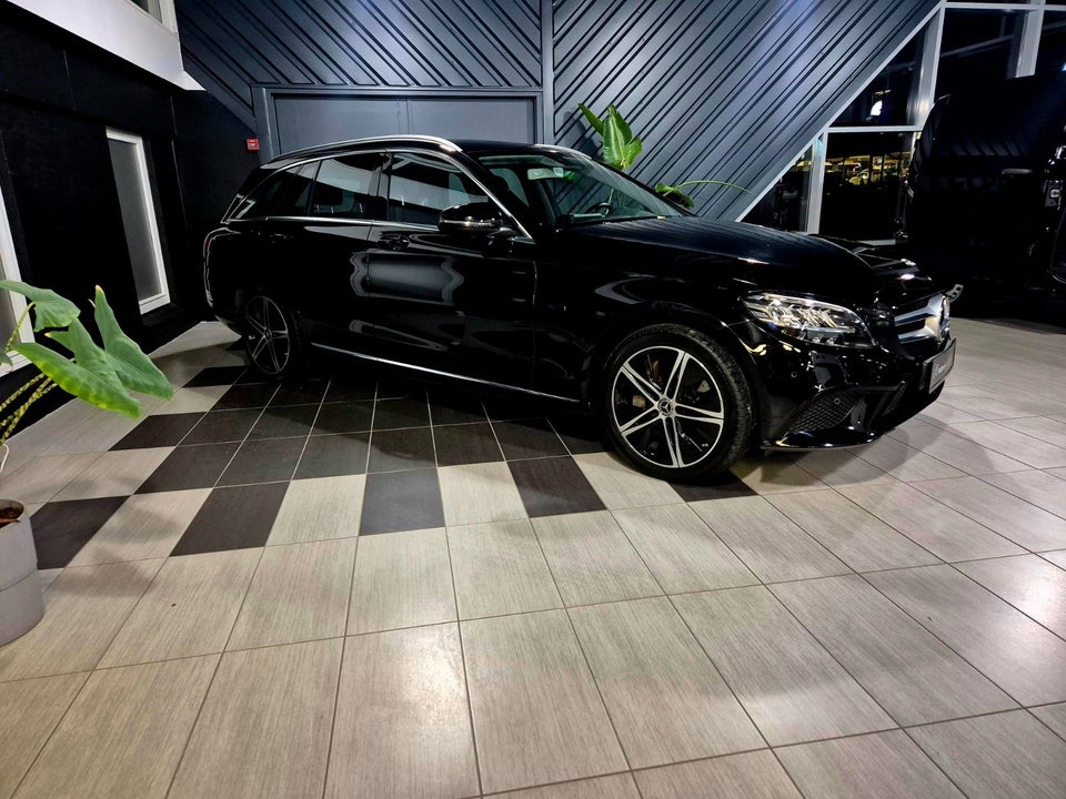 Mercedes C300 e 2,0 Avantgarde stc. aut. 5d