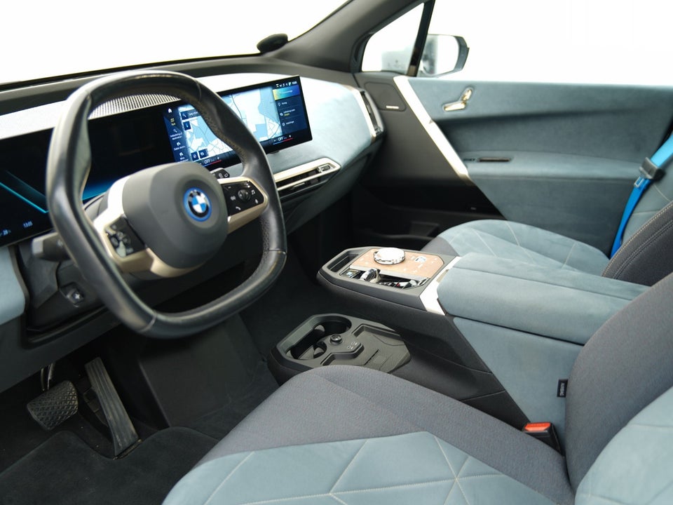 BMW iX xDrive40 Fully Charged M-Sport 5d