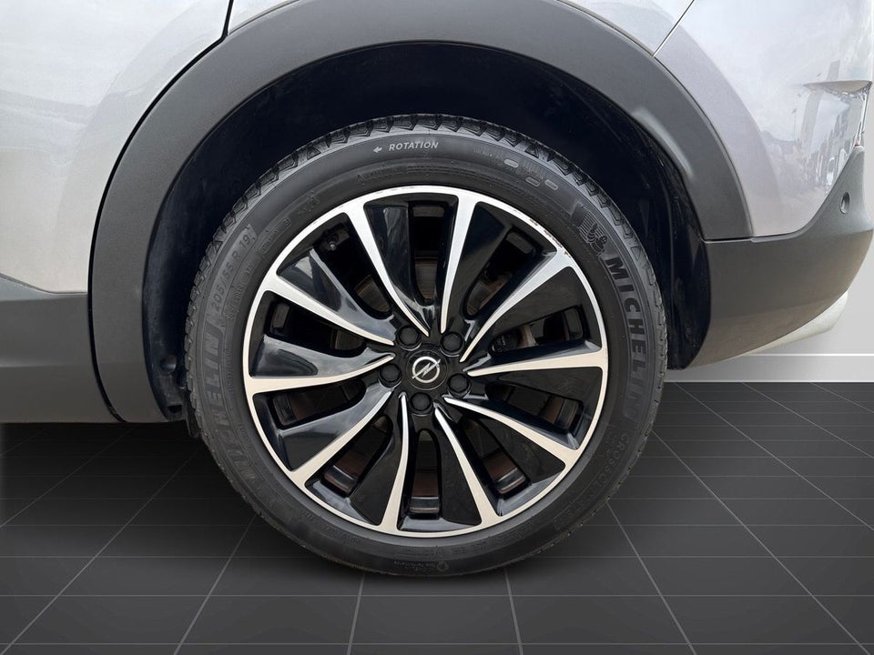 Opel Grandland 1,6 Hybrid Ultimate aut. 5d