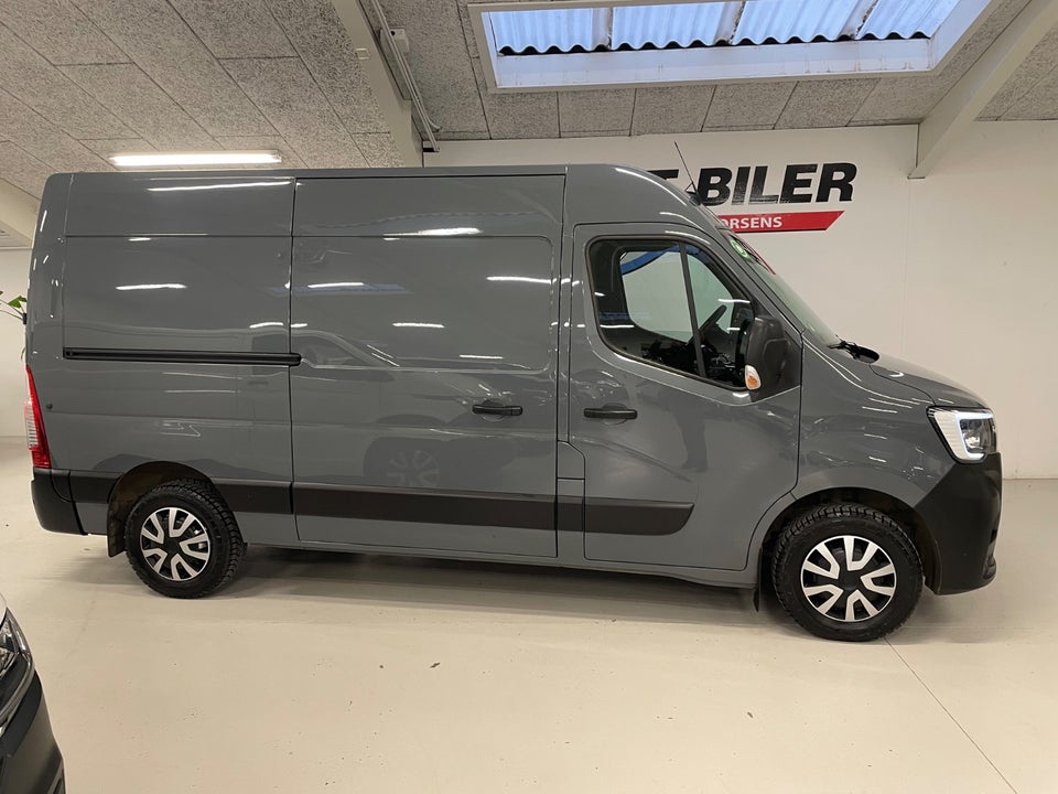 Renault Master IV T35 2,3 dCi 150 L2H2 Kassevogn aut.