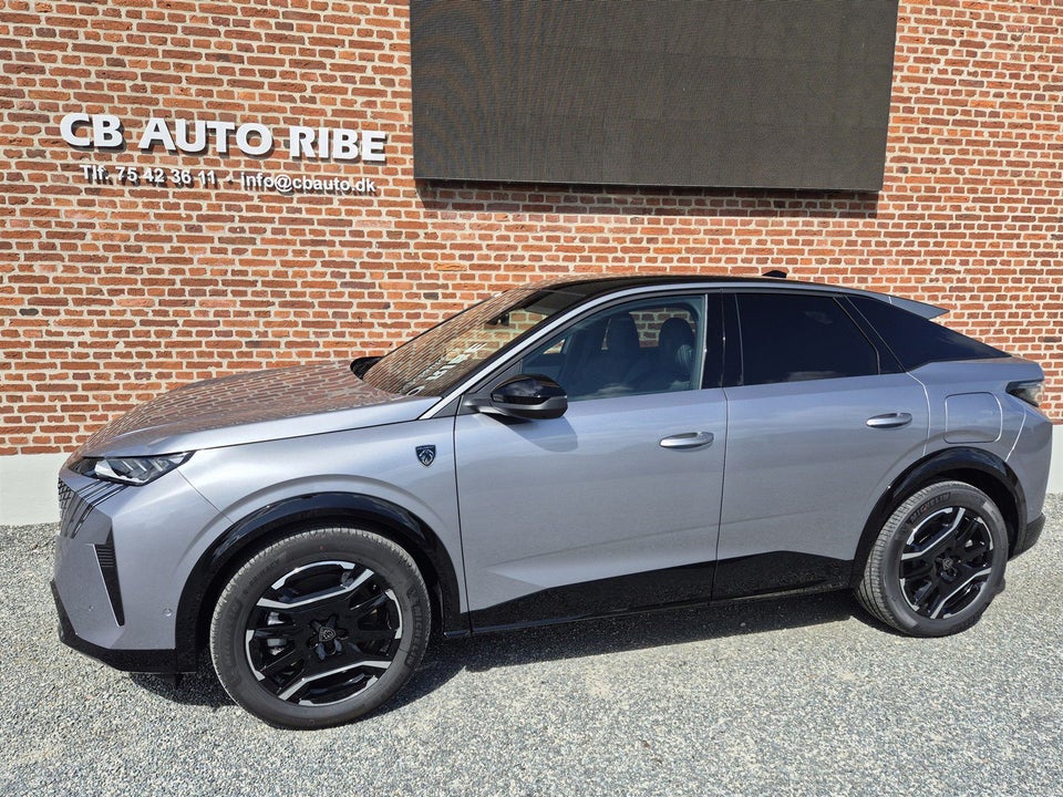 Peugeot e-3008 77 GT Pack 5d