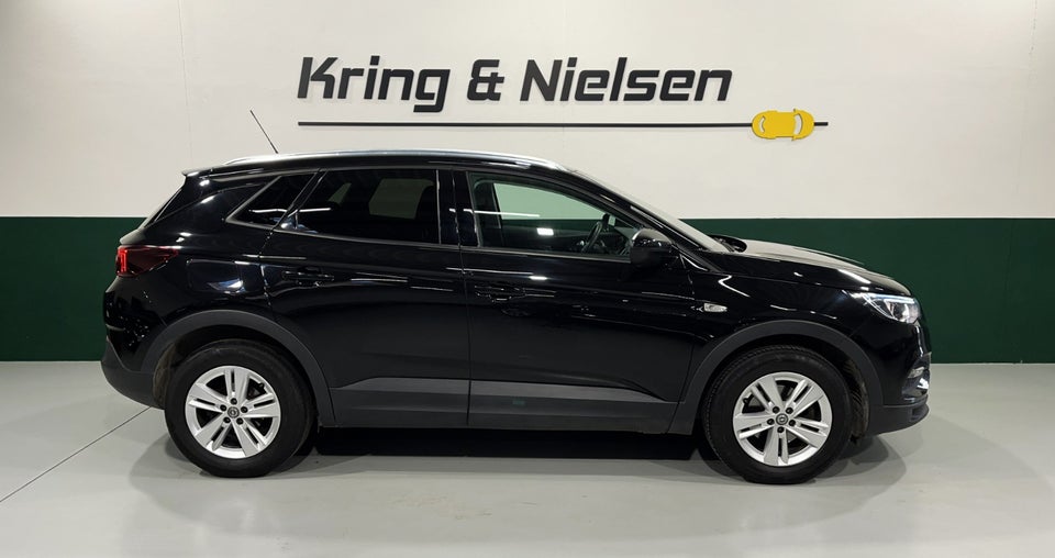 Opel Grandland X 1,5 CDTi 130 Excite 5d