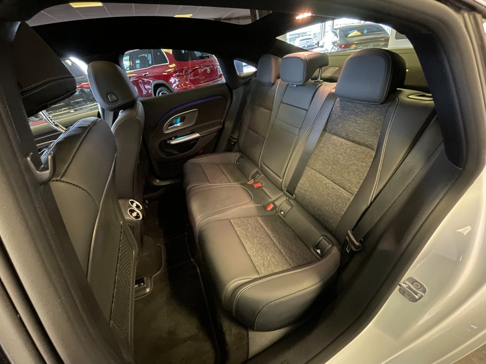 Mercedes CLA250+ electric Progressive Premium 4d