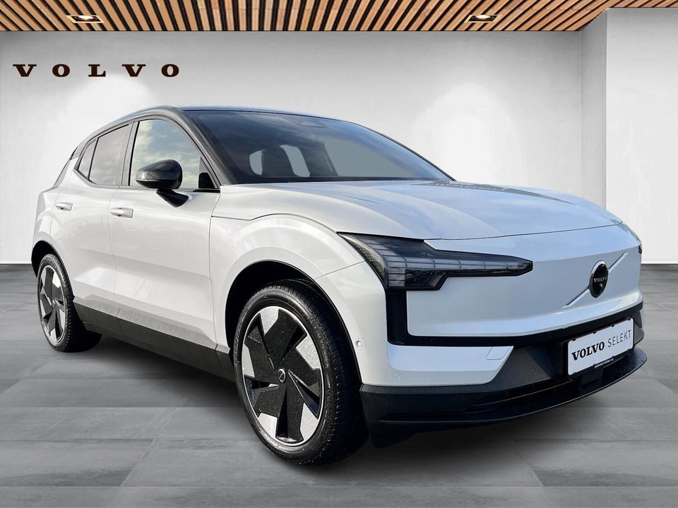 Volvo EX30 Extended Range Ultra 5d