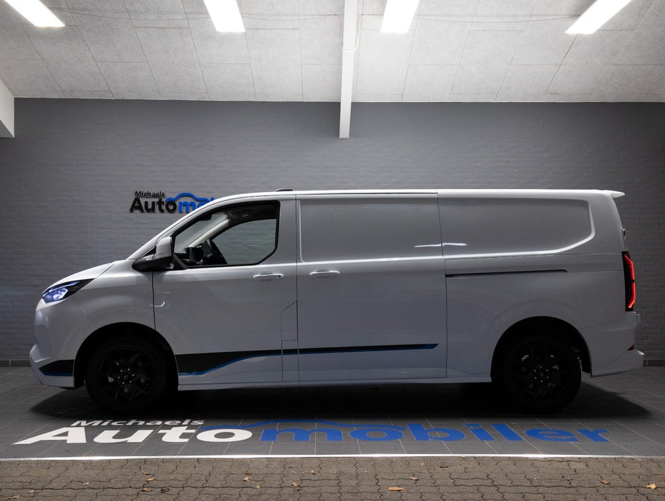 Ford Transit Custom 320L 2,5 PHEV Sport CVT