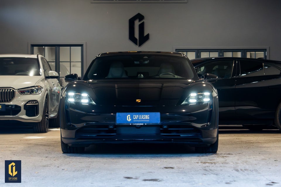 Porsche Taycan 4S Performance+ Cross Turismo 5d