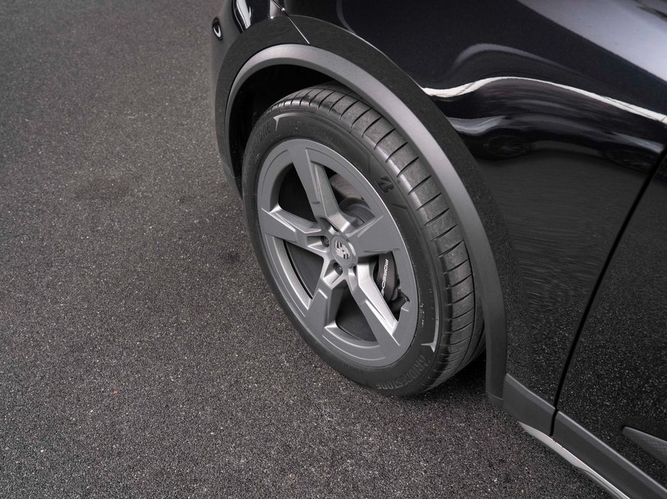 Porsche Macan 5d