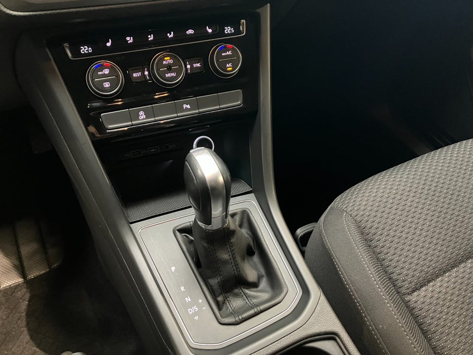 VW Touran 1,6 TDi 115 Comfortline DSG 7prs 5d