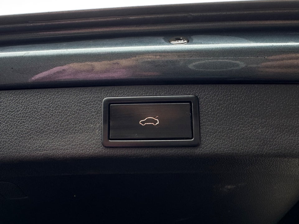 Skoda Octavia 2,0 TDi 150 Laurin & Klement Combi DSG 5d