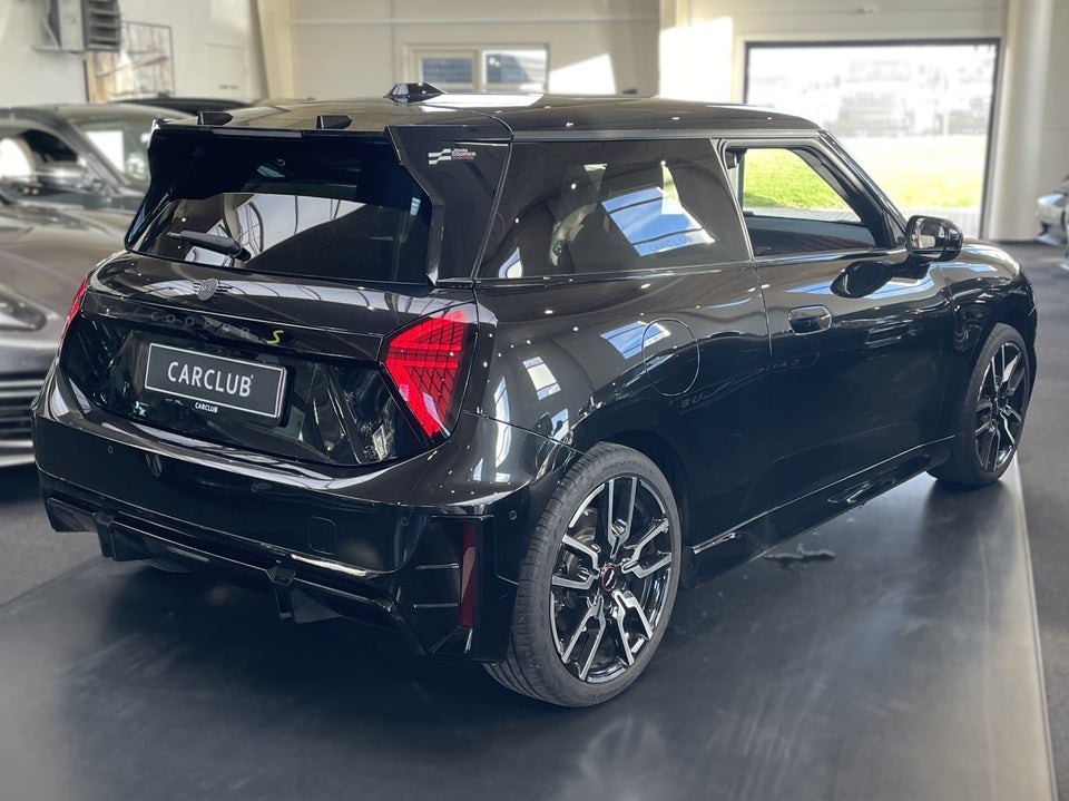 MINI Cooper SE JCW Trim M 3d