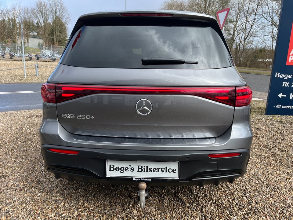 Mercedes EQB250+ AMG Line Advance Plus 5d
