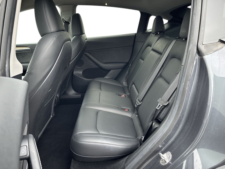 Tesla Model Y Long Range AWD 5d