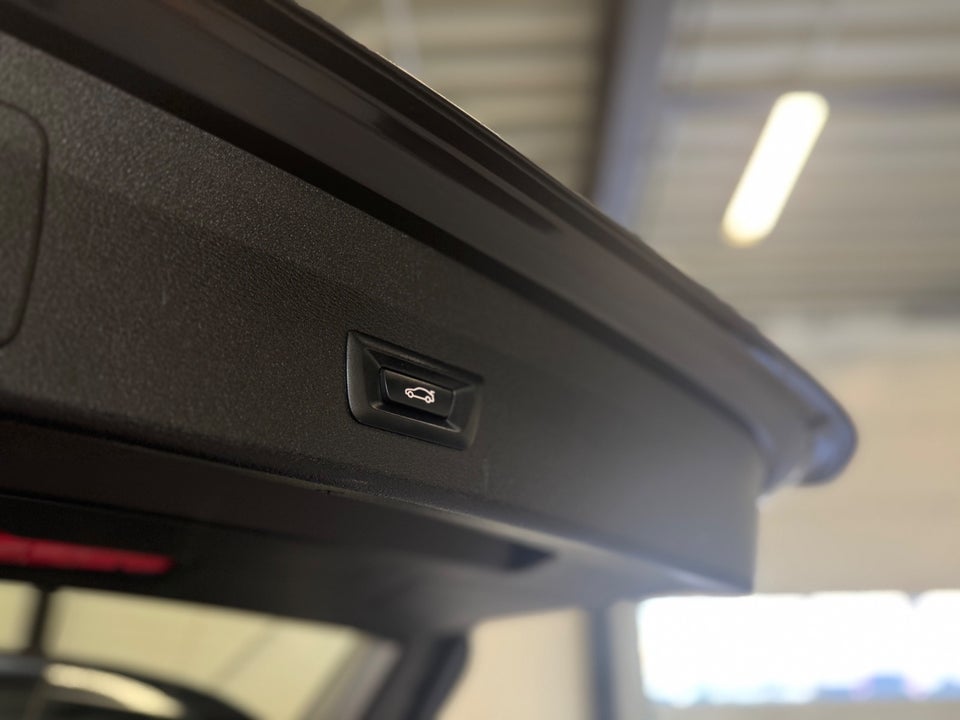 BMW X1 2,0 sDrive18d Advantage aut. 5d