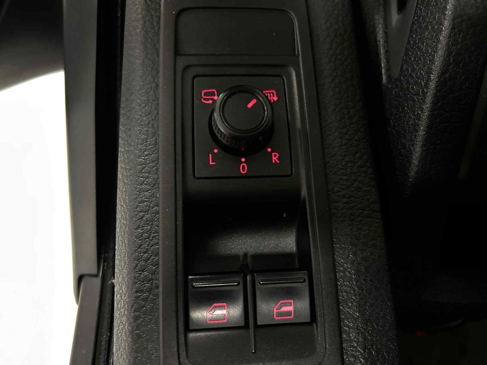 VW Transporter 2,0 TDi 150 Kassevogn DSG kort