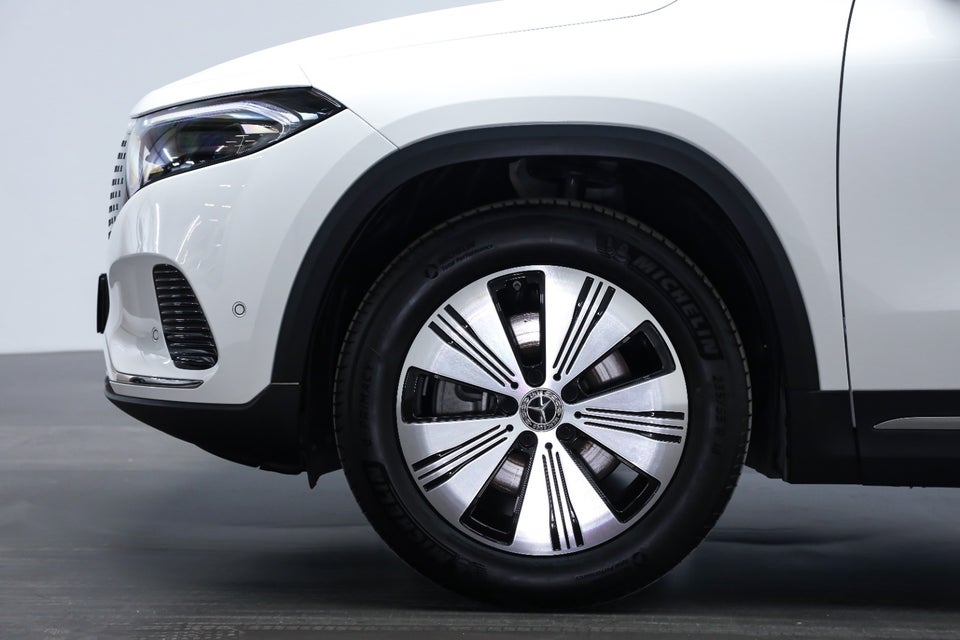 Mercedes EQA350 Progressive 4Matic 5d