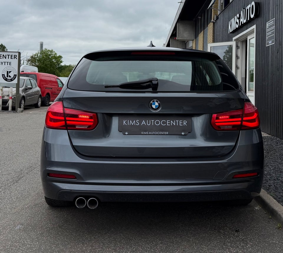 BMW 320d 2,0 Touring aut. 5d