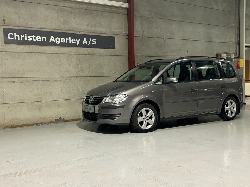 VW Touran 1,9 TDi 90 Conceptline 7prs 5d