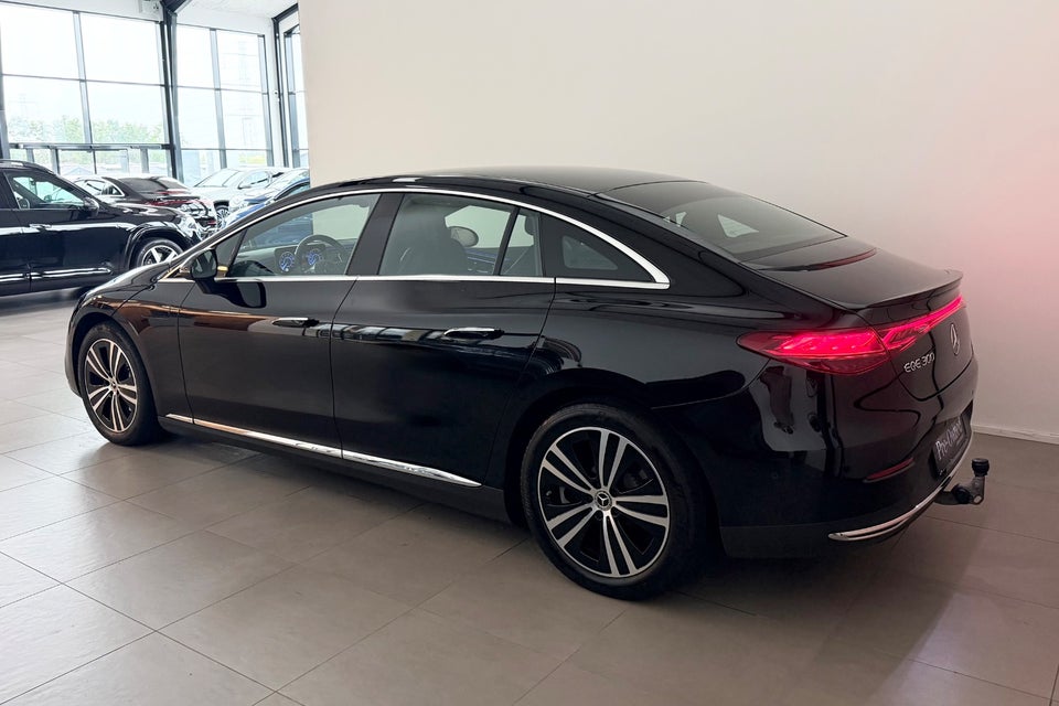 Mercedes EQE300 Avantgarde 4d
