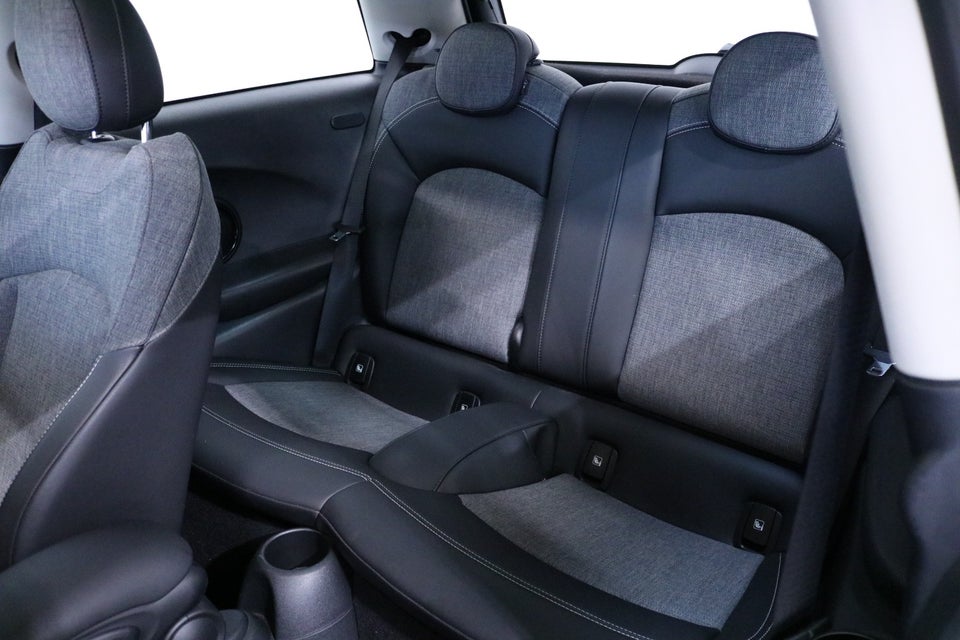 MINI Cooper SE Edition Premium Plus 3d