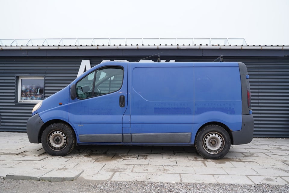 Opel Vivaro 1,9 DTi 4d